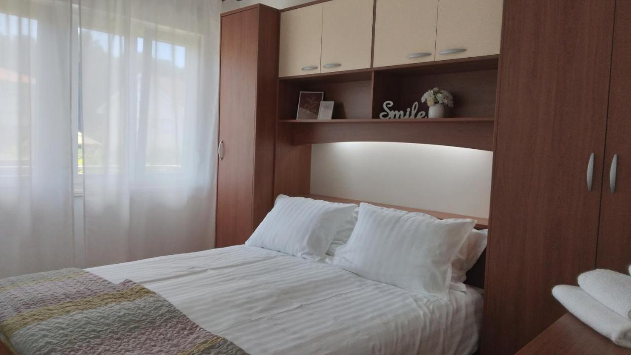 Antemma Apartment พูลา ภายนอก รูปภาพ