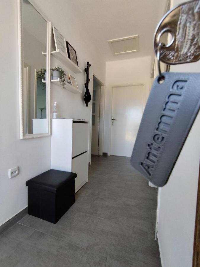 Antemma Apartment พูลา ภายนอก รูปภาพ