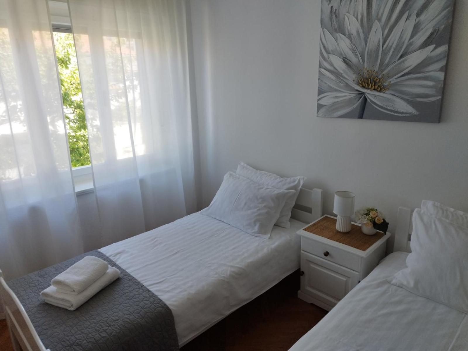 Antemma Apartment พูลา ภายนอก รูปภาพ