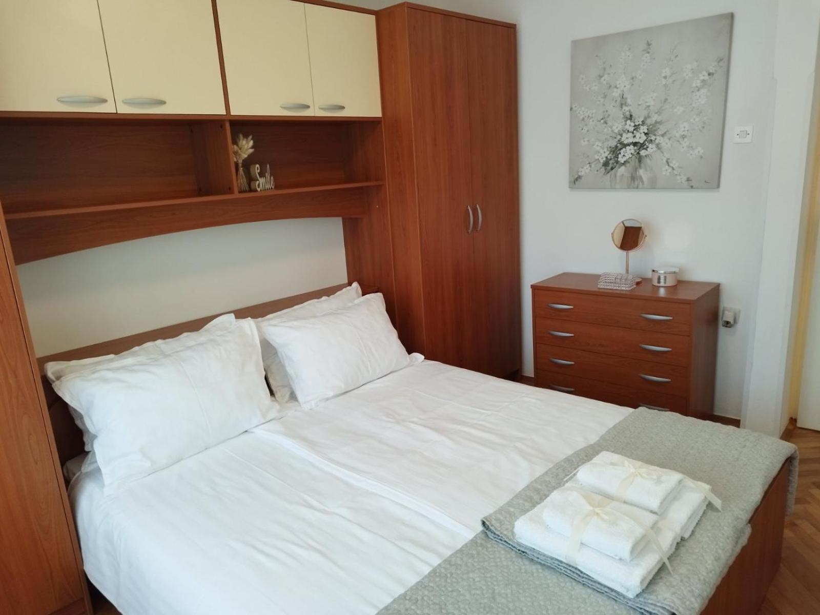 Antemma Apartment พูลา ภายนอก รูปภาพ